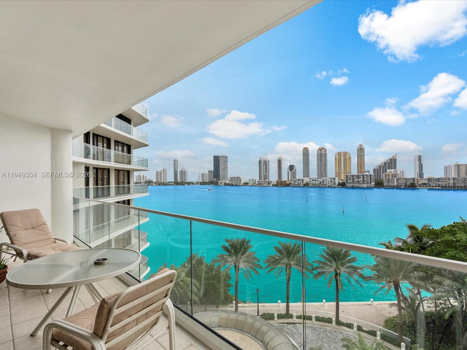 2800 Island Blvd # 702, Aventura FL 33160 — 22