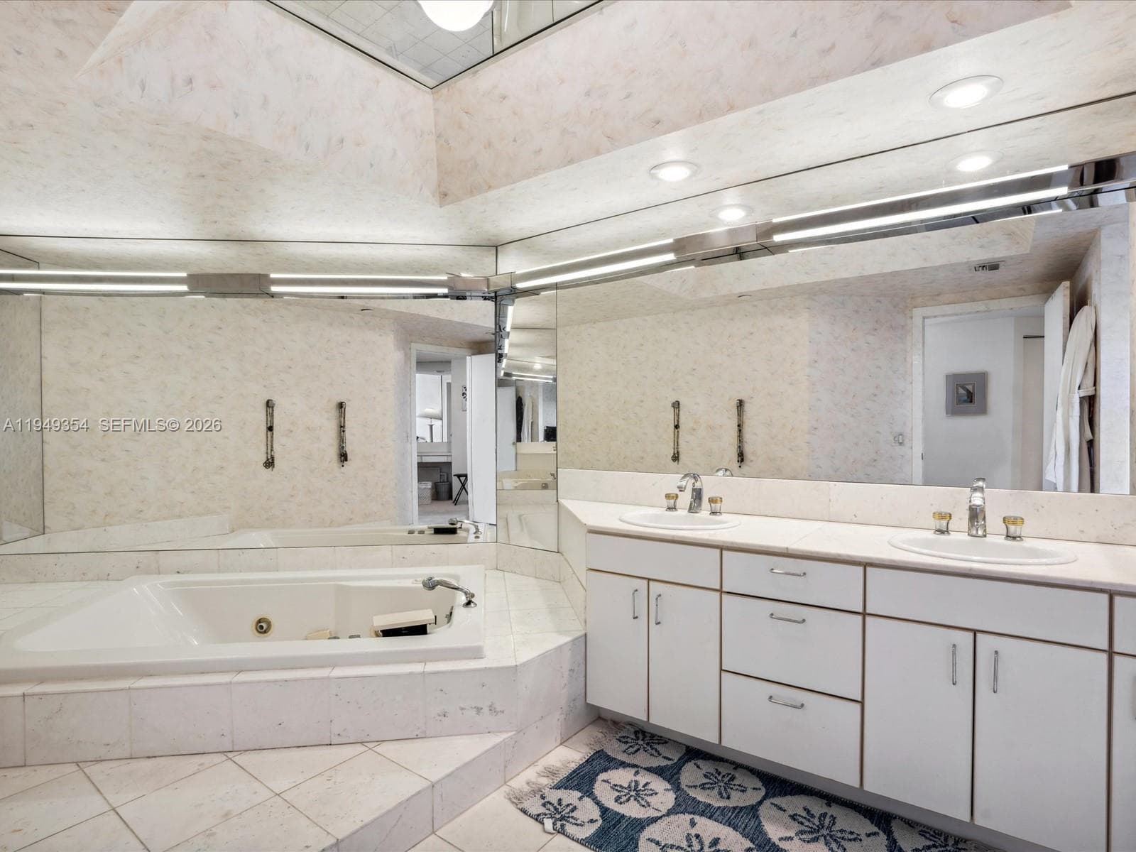 2800 Island Blvd # 702, Aventura FL 33160 — 20