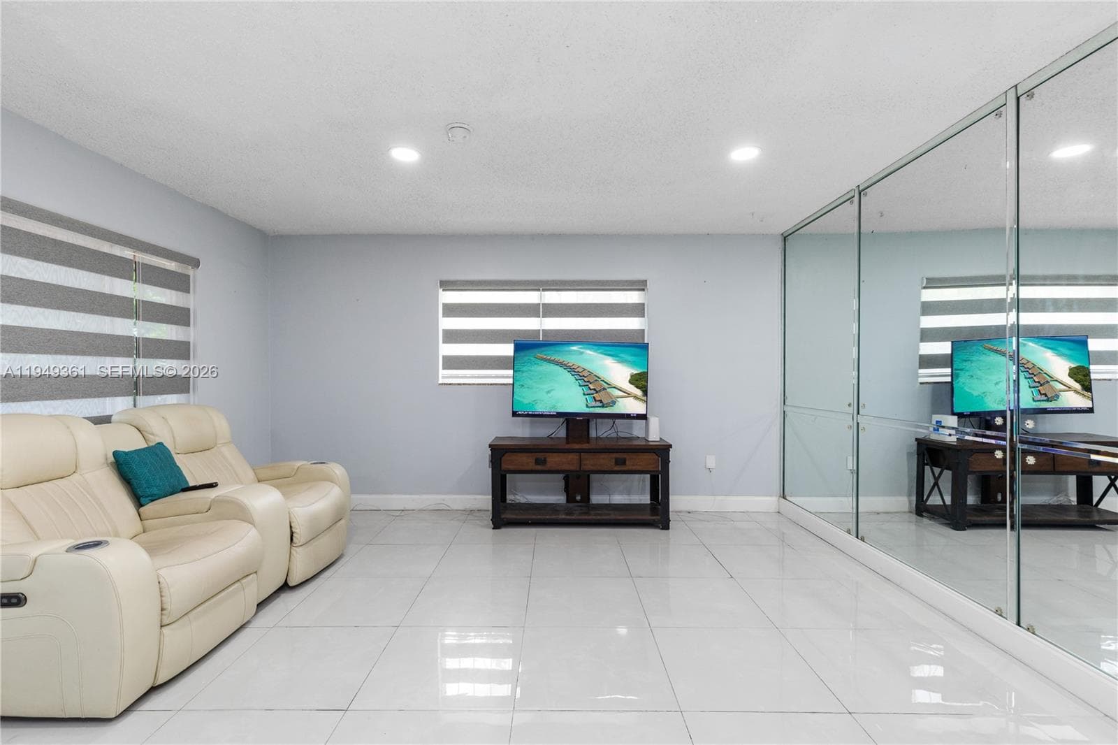 1211 NW 179th St, Miami Gardens FL 33169 — 5