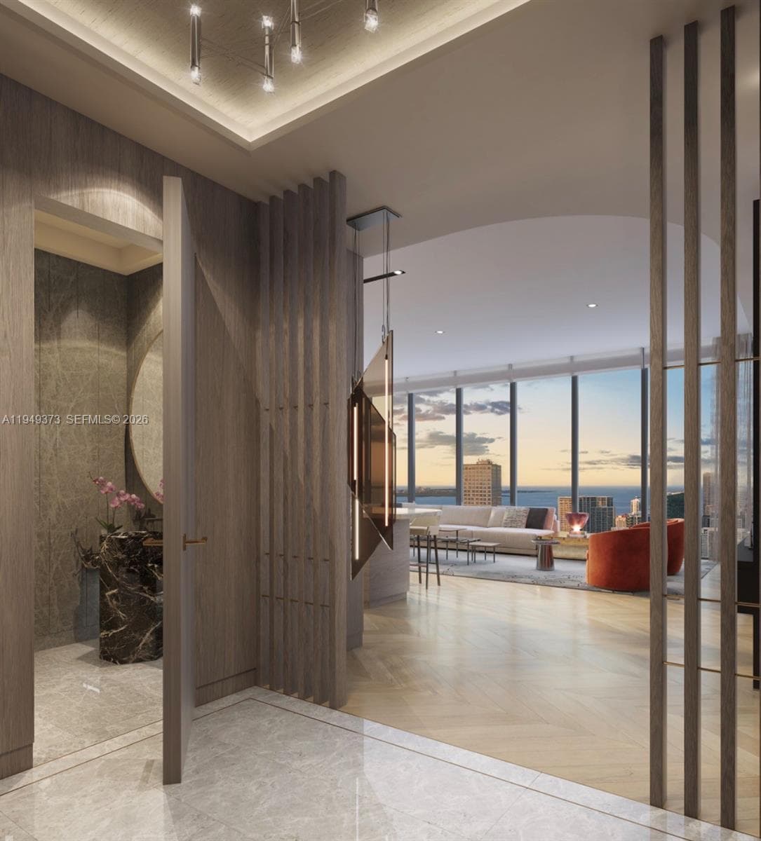 300 N Biscayne Blvd. # 4608, Miami FL 33132 — 4
