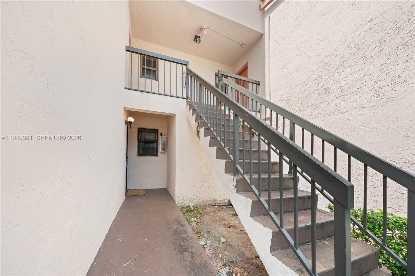 20905 NE 8th Ct # 36, Miami FL 33179 — 27