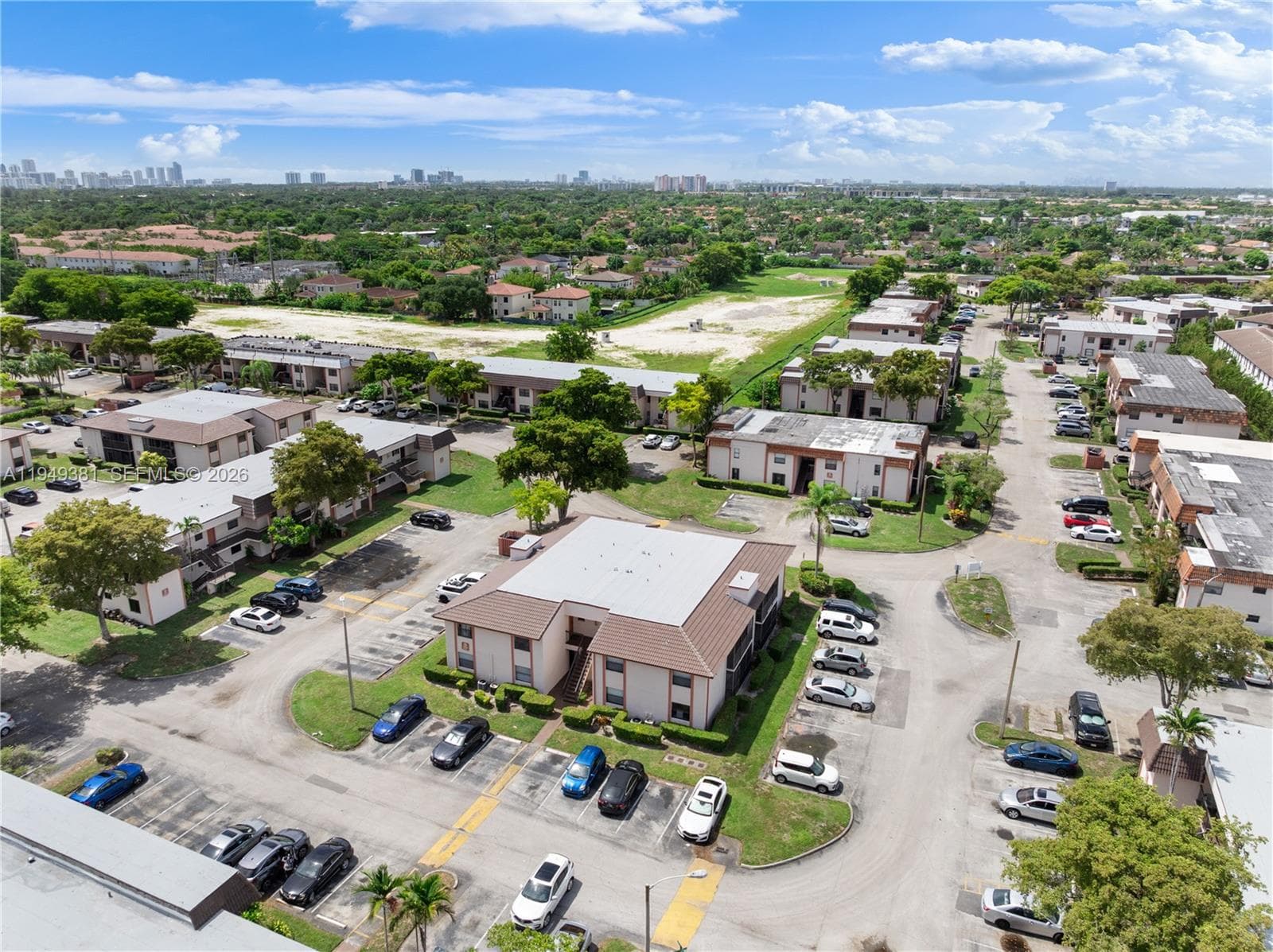 20905 NE 8th Ct # 36, Miami FL 33179 — 36