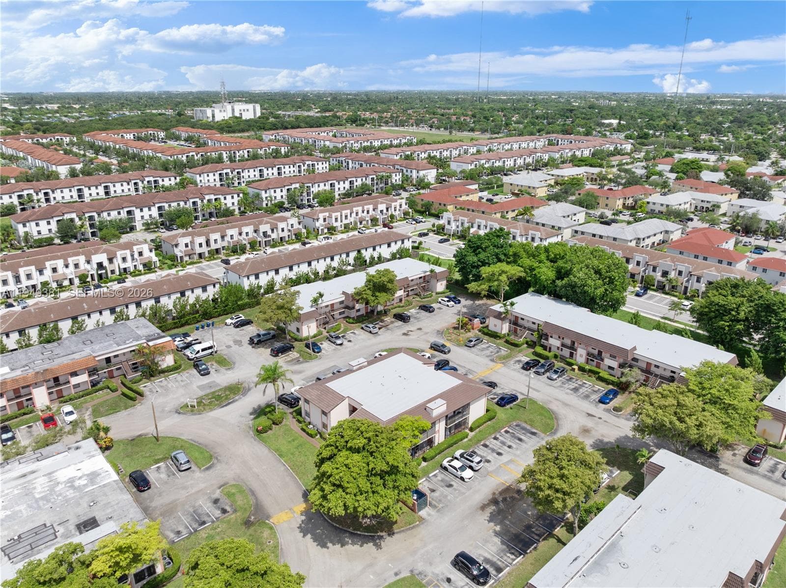 20905 NE 8th Ct # 36, Miami FL 33179 — 33