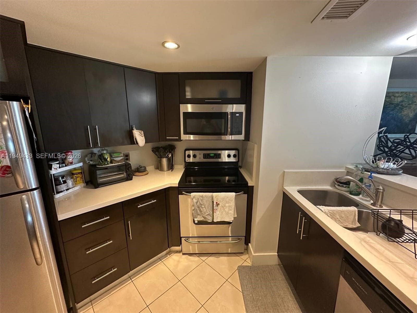 5880 Collins Ave # 705, Miami Beach FL 33140 — 13