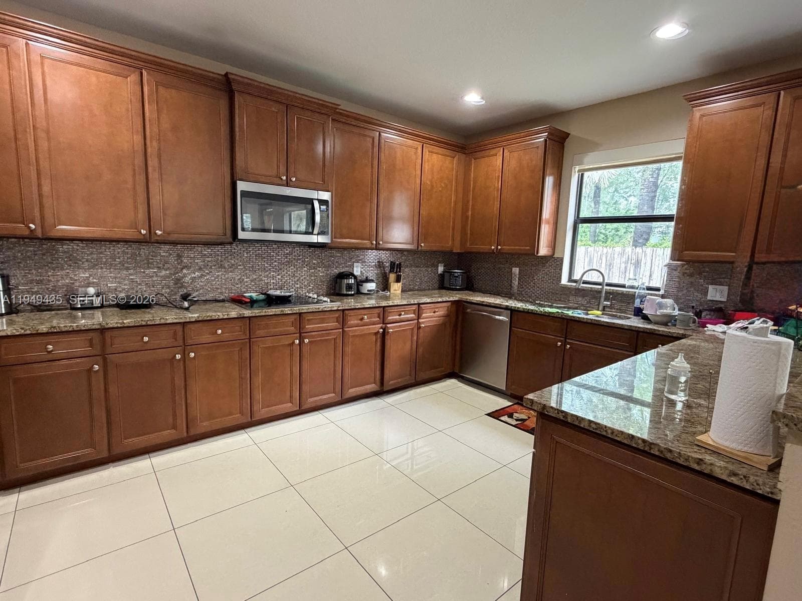 9855 NW 89th Ter, Doral FL 33178 — 7
