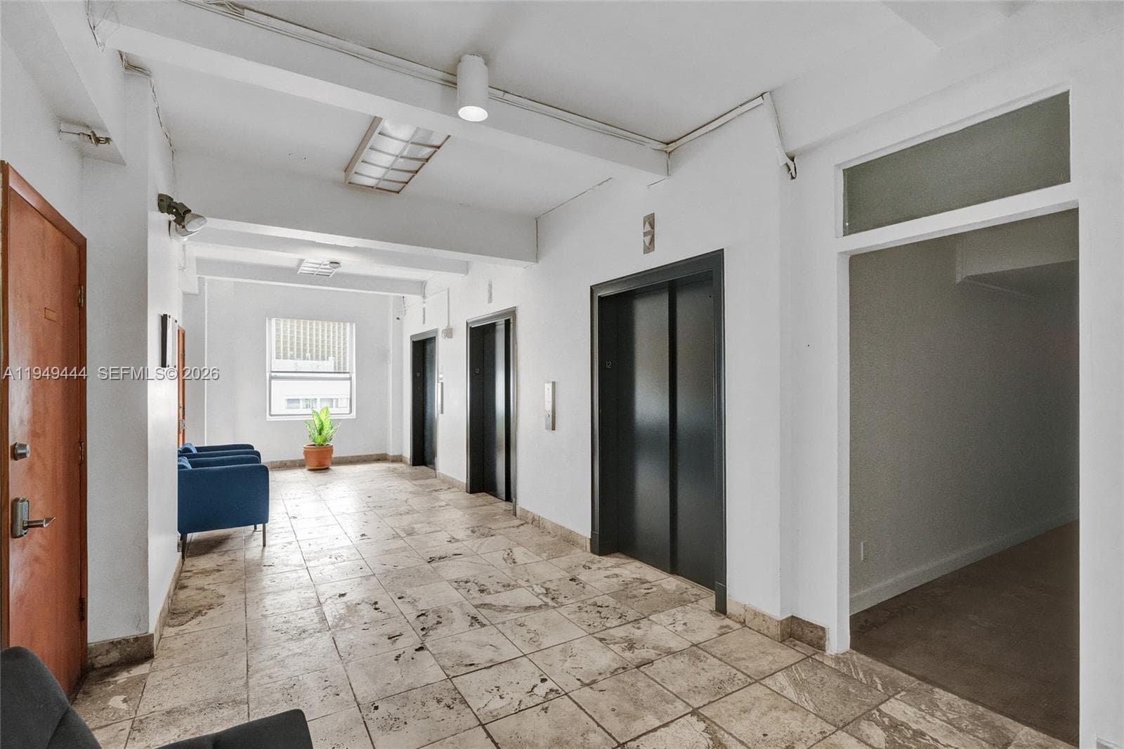 168 SE 1st St # 1200, Miami FL 33131 — 13