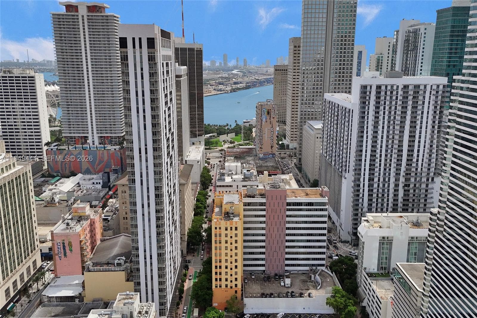 168 SE 1st St # 1200, Miami FL 33131 — 1
