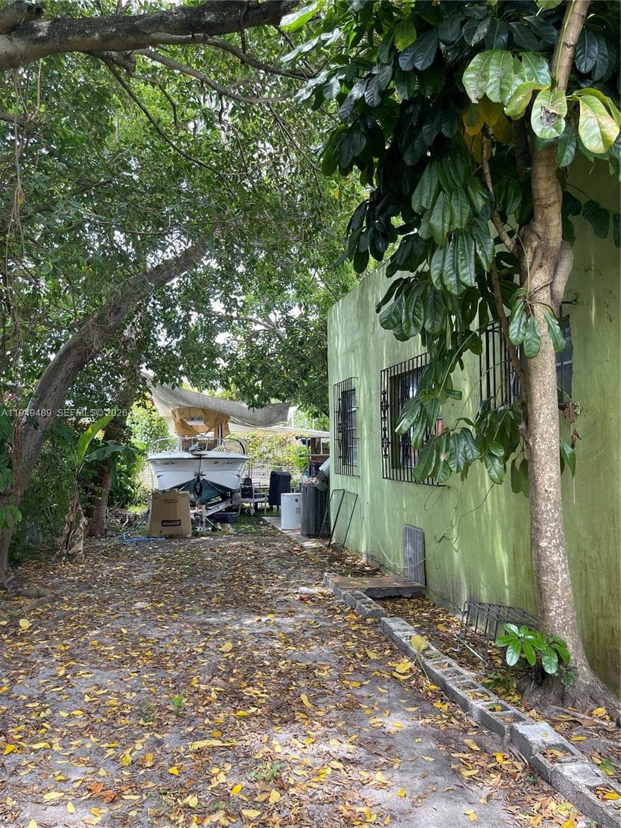 1120 NW 31st St, Miami FL 33127 — 3