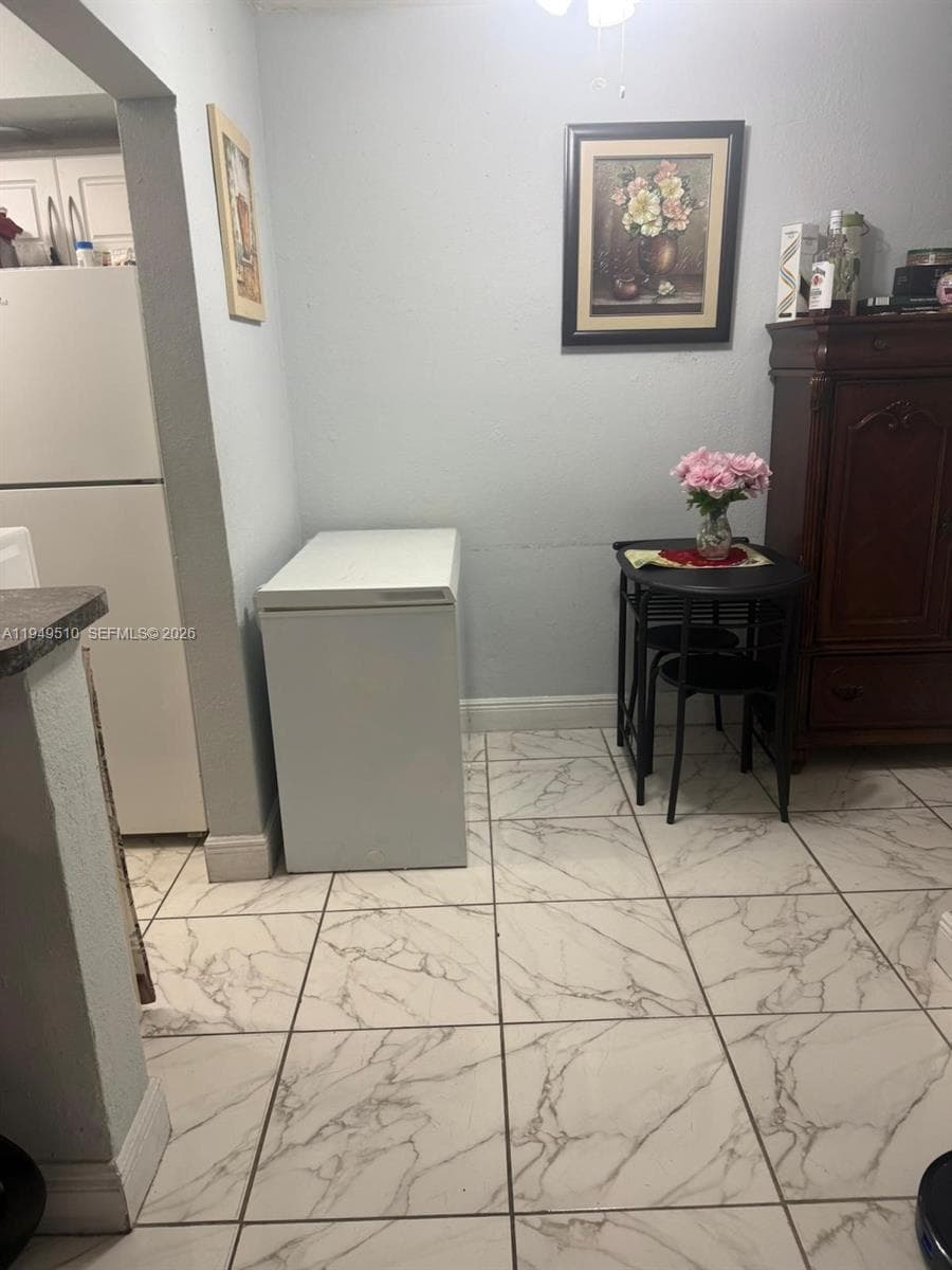350 E 21st St # 108, Hialeah FL 33010 — 5