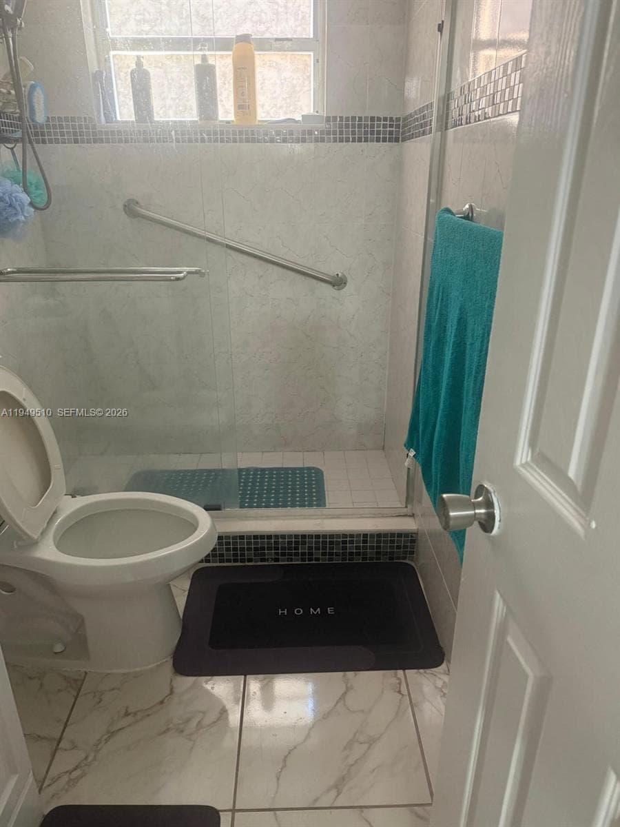 350 E 21st St # 108, Hialeah FL 33010 — 11