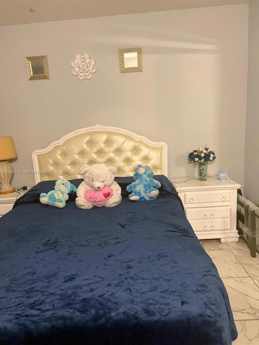 350 E 21st St # 108, Hialeah FL 33010 — 4