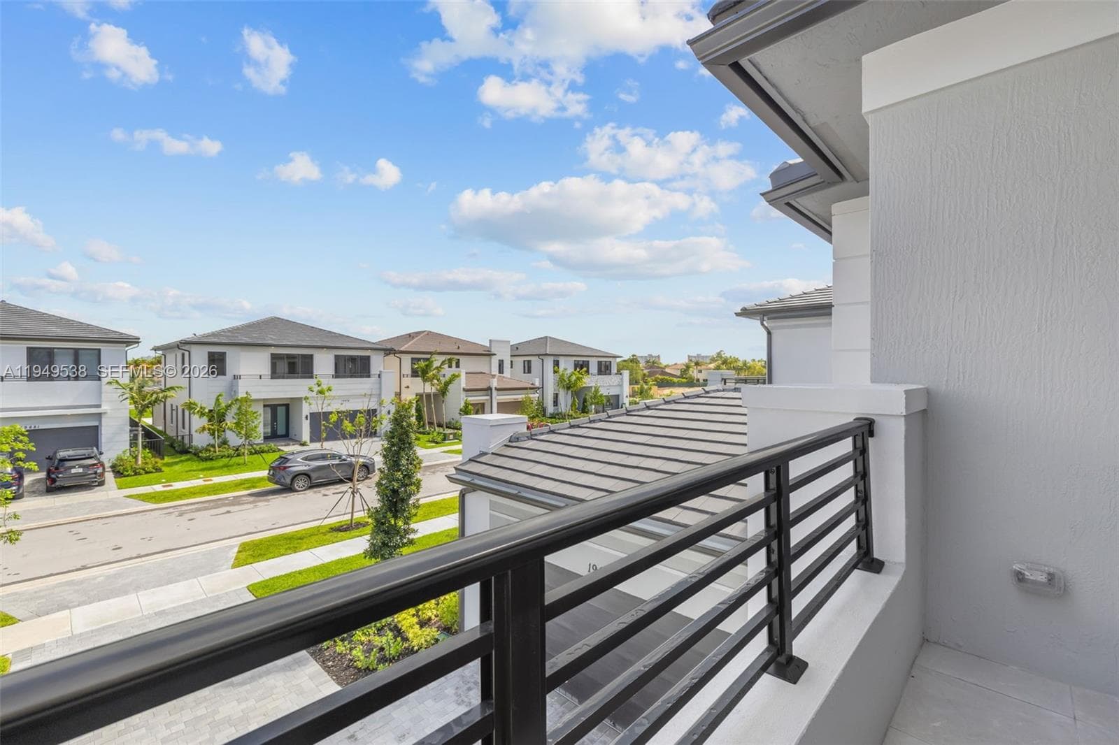 19670 NE 14th Ct # 19670, Miami FL 33179 — 43