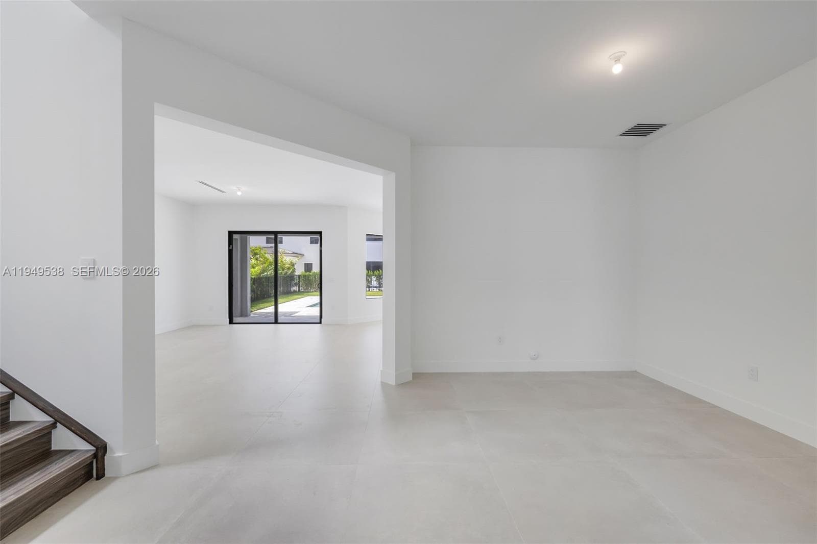 19670 NE 14th Ct # 19670, Miami FL 33179 — 10
