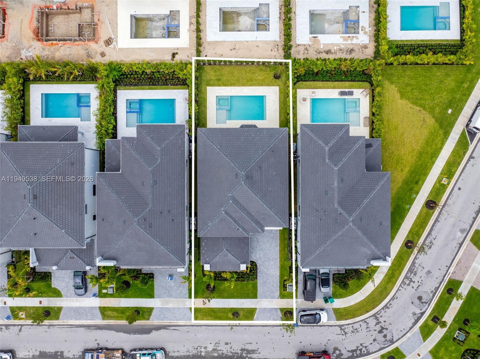19670 NE 14th Ct # 19670, Miami FL 33179 — 4