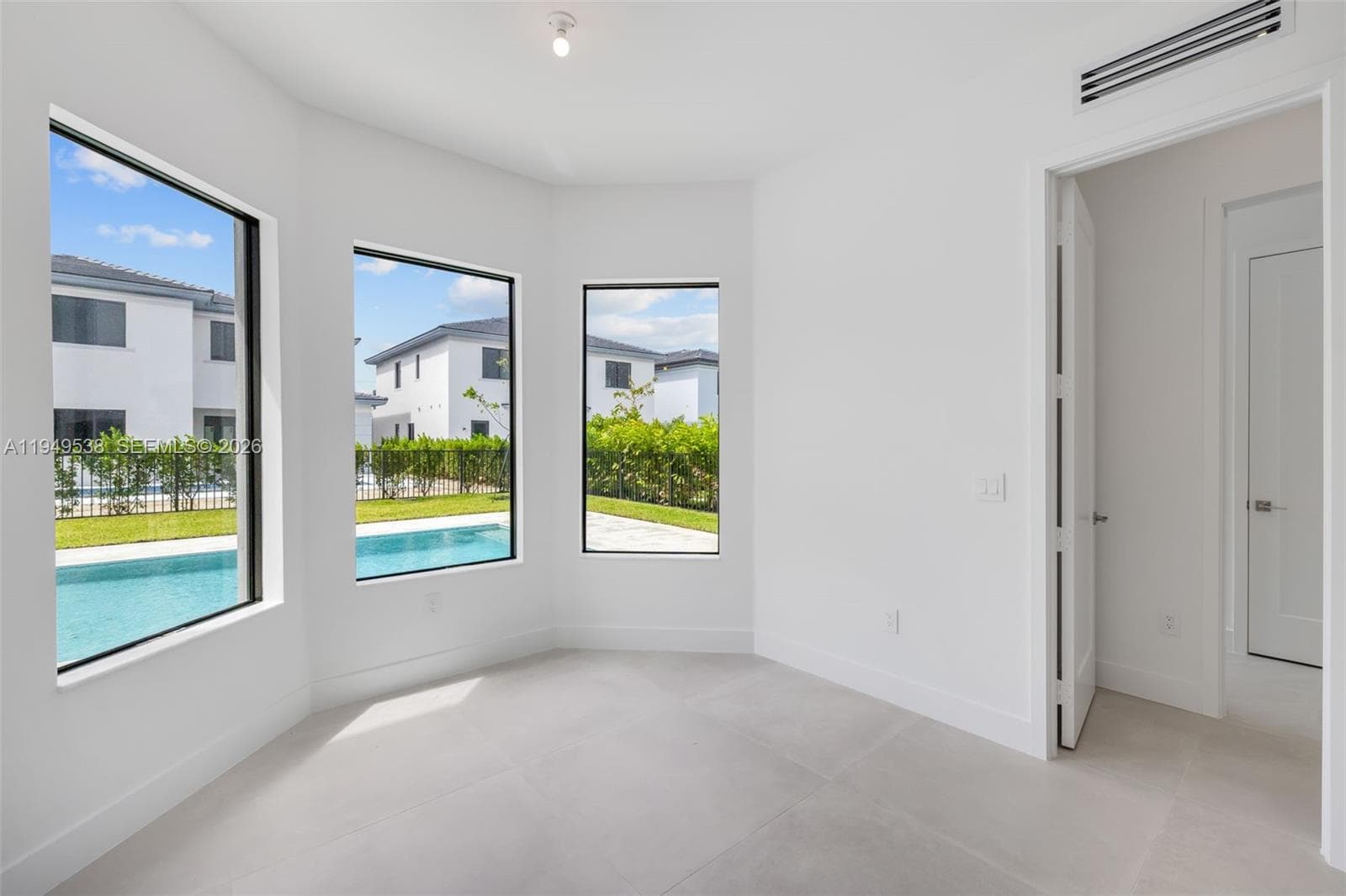 19670 NE 14th Ct # 19670, Miami FL 33179 — 21