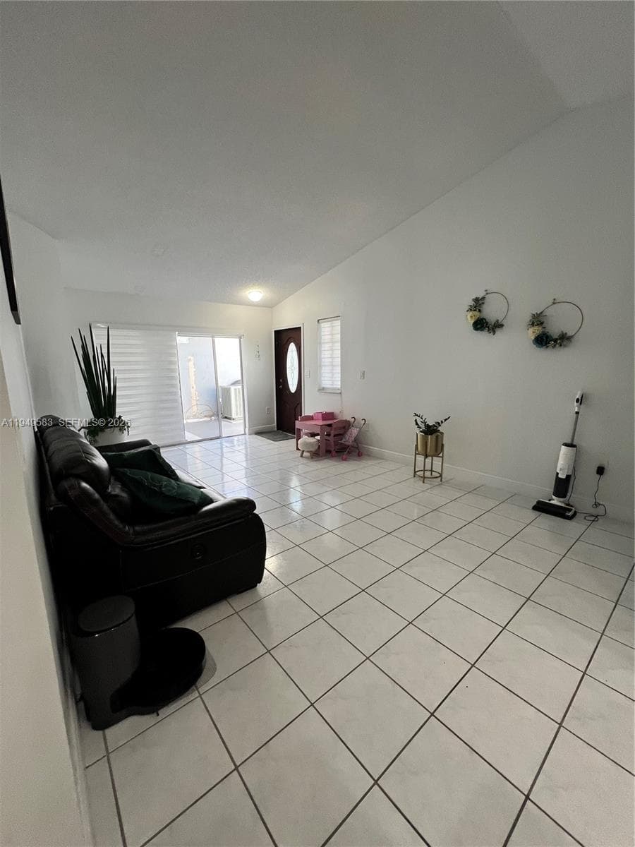 17901 SW 144th Ave, Miami FL 33177 — 5