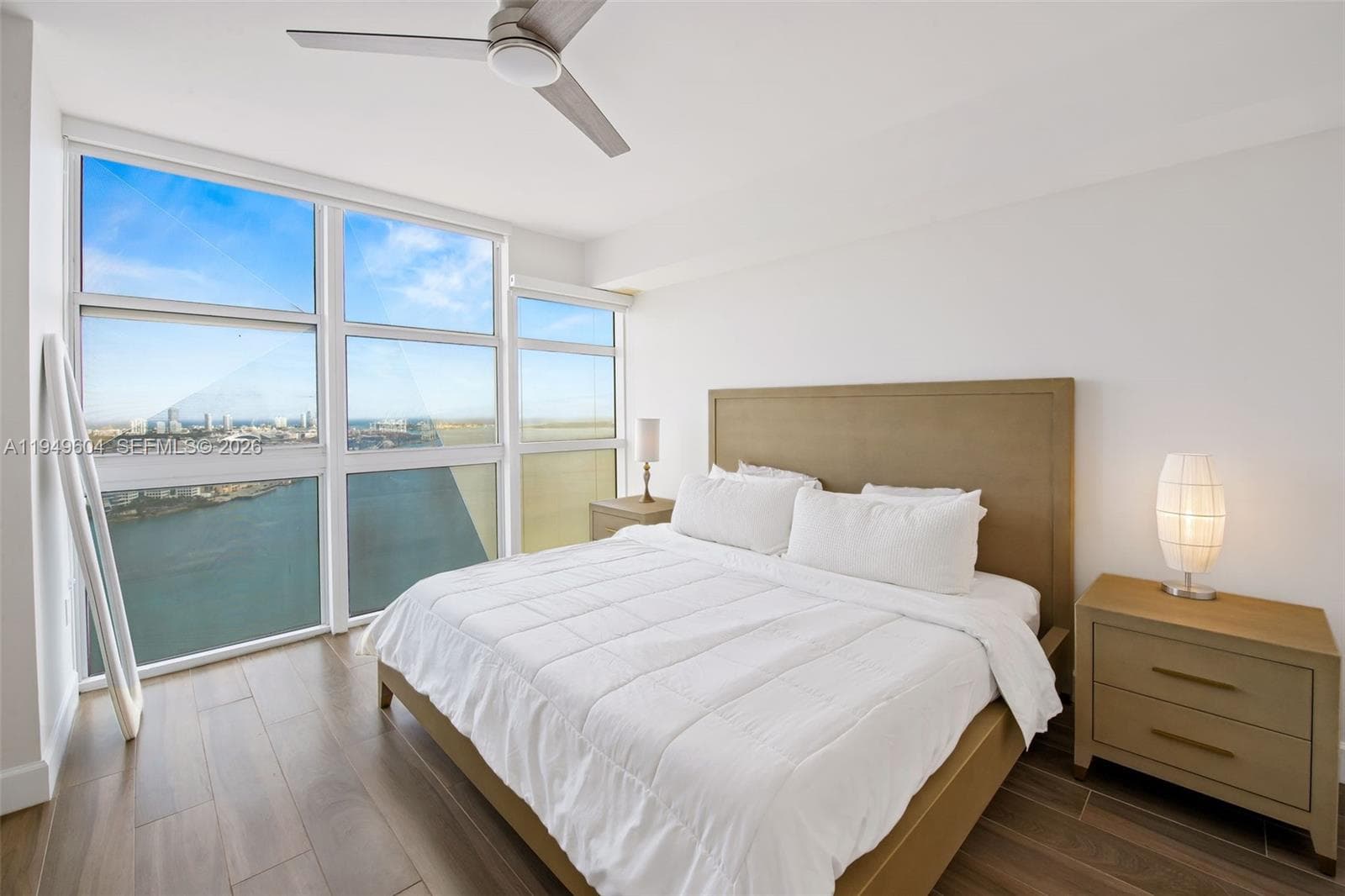 50 Biscayne Blvd # 3904, Miami FL 33132 — 13