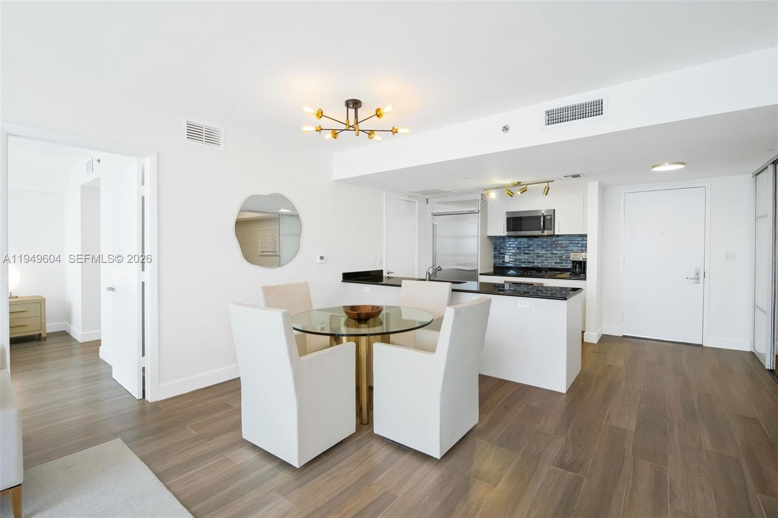 50 Biscayne Blvd # 3904, Miami FL 33132 — 5