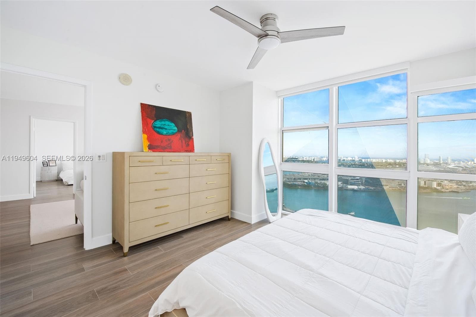 50 Biscayne Blvd # 3904, Miami FL 33132 — 14