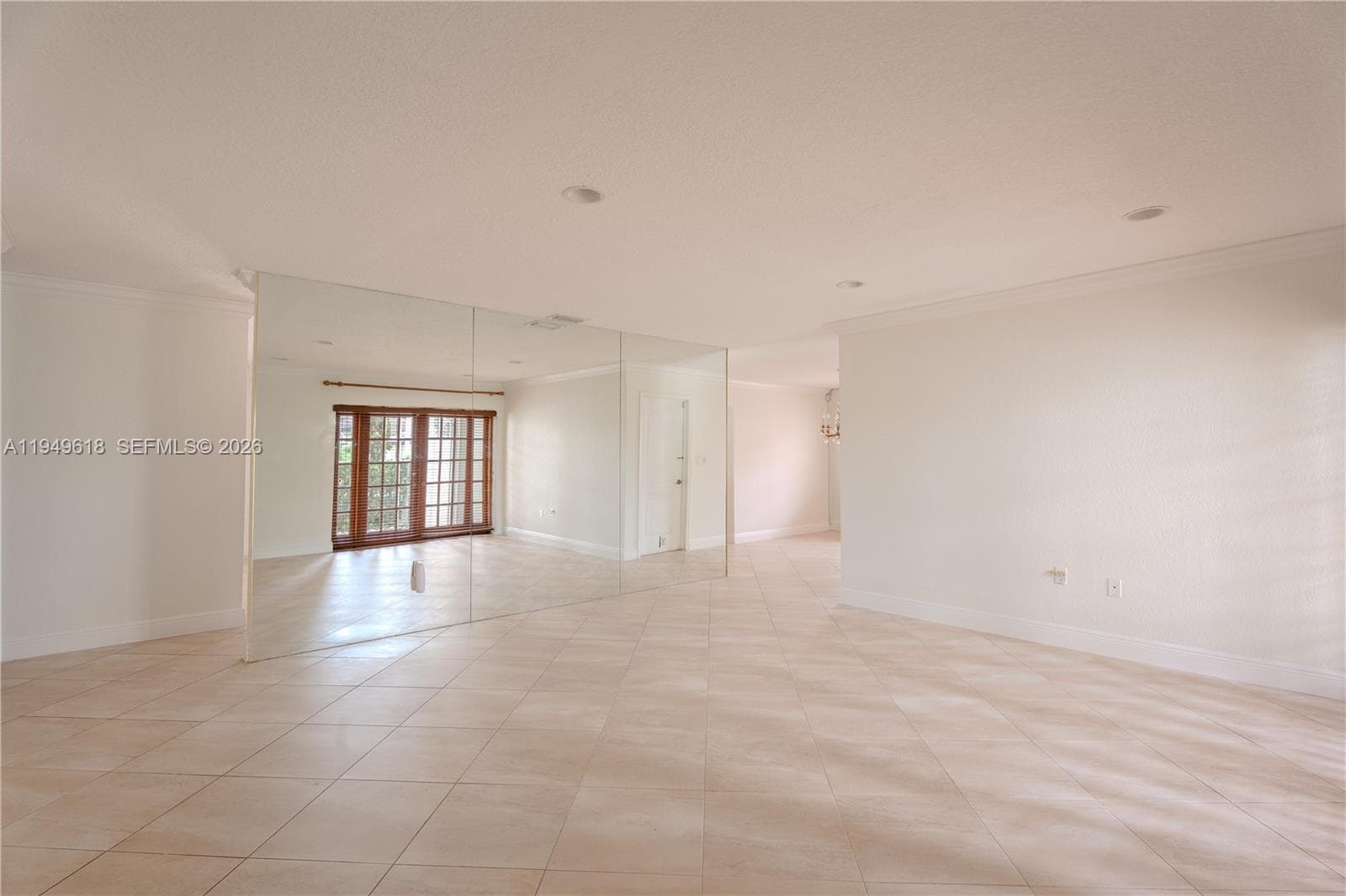 2431 SW 124 AVE, Miami FL 33175 — 2