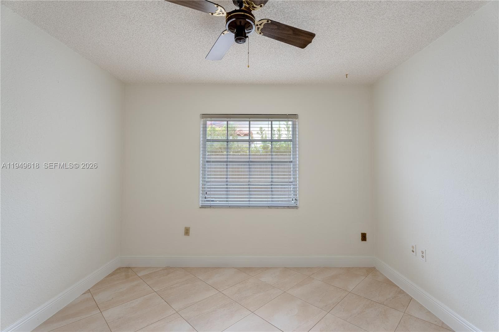 2431 SW 124 AVE, Miami FL 33175 — 13