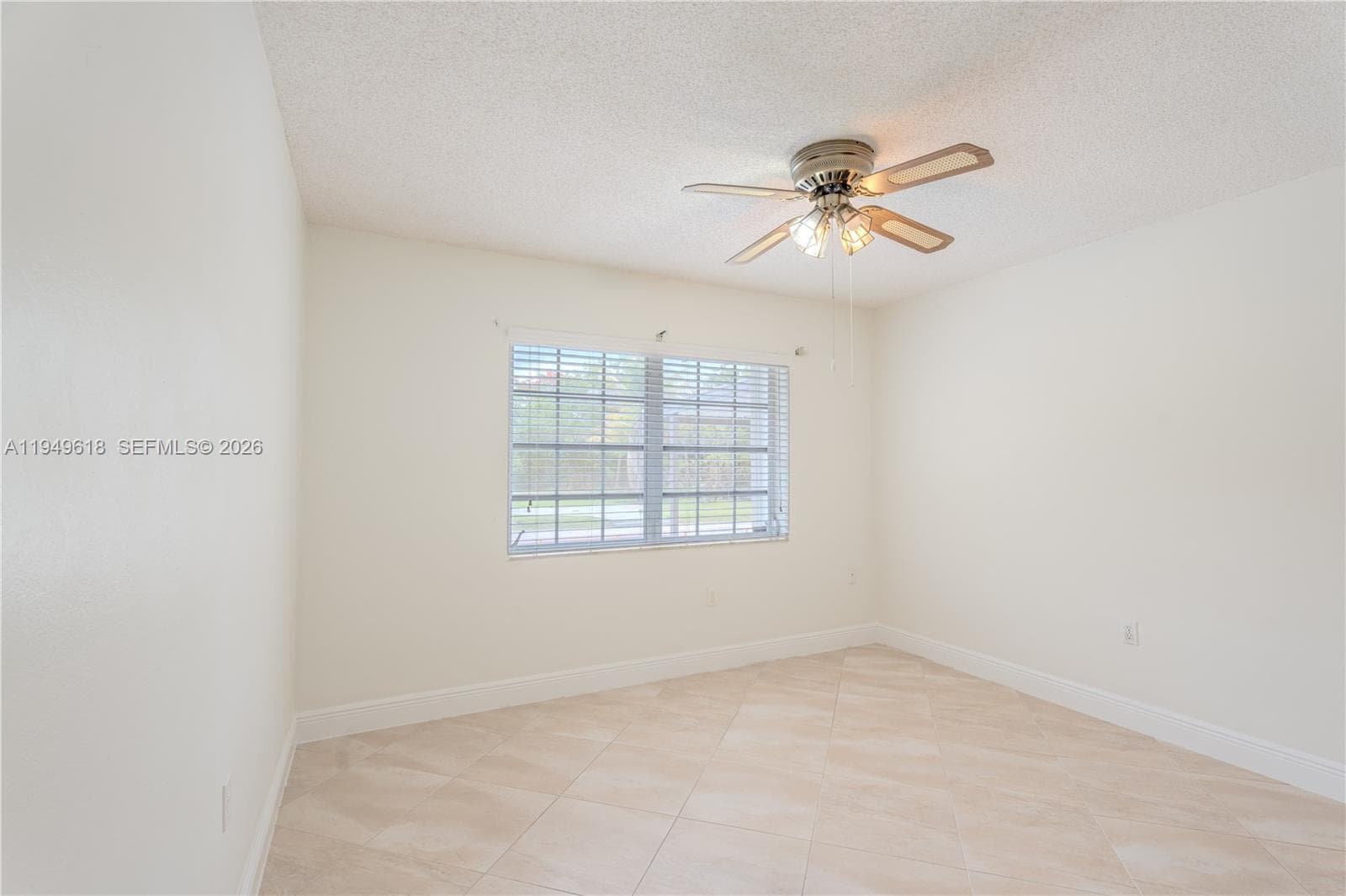 2431 SW 124 AVE, Miami FL 33175 — 10