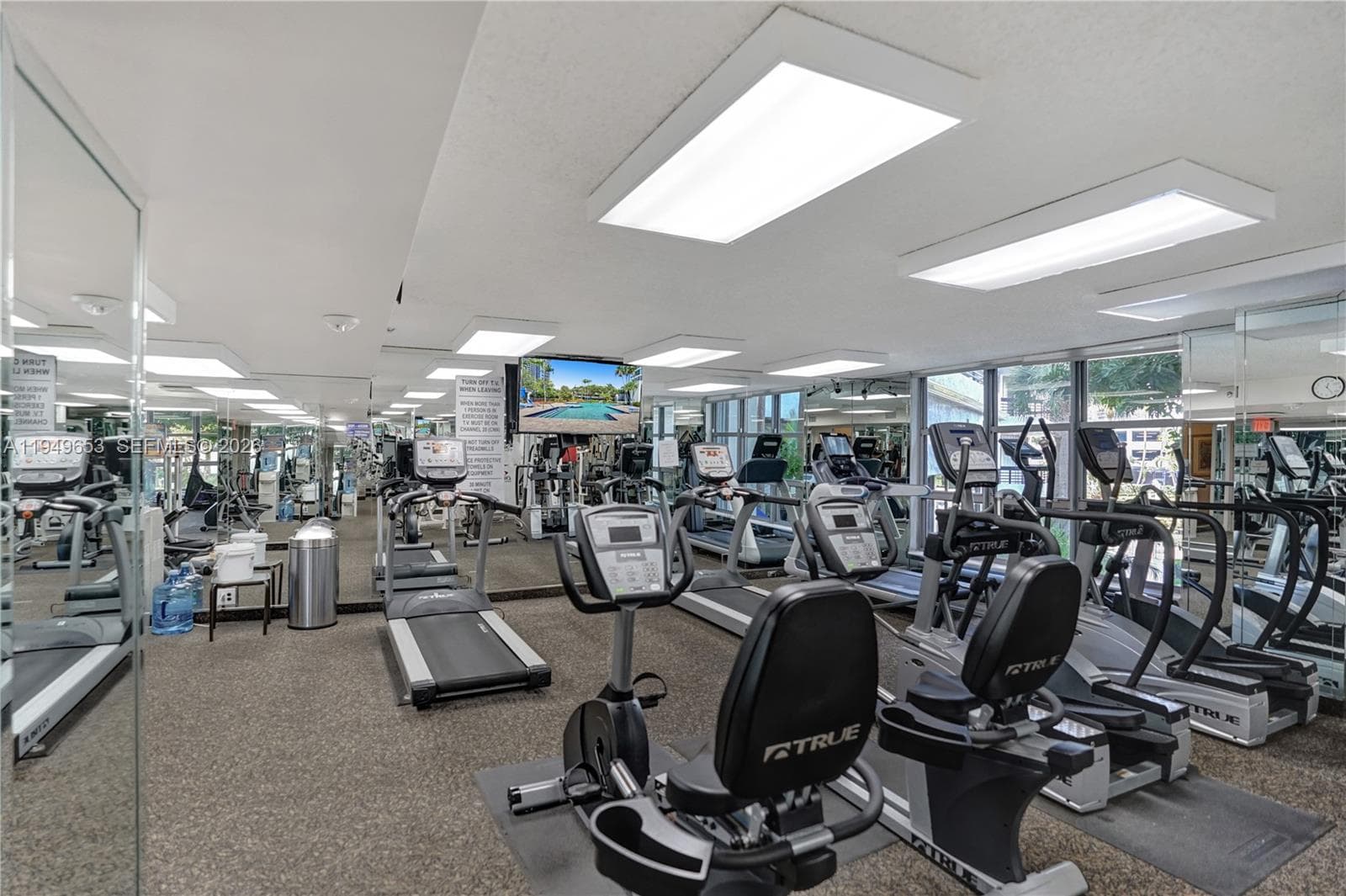 3500 Mystic Pointe Dr # 3601, Aventura FL 33180 — 77