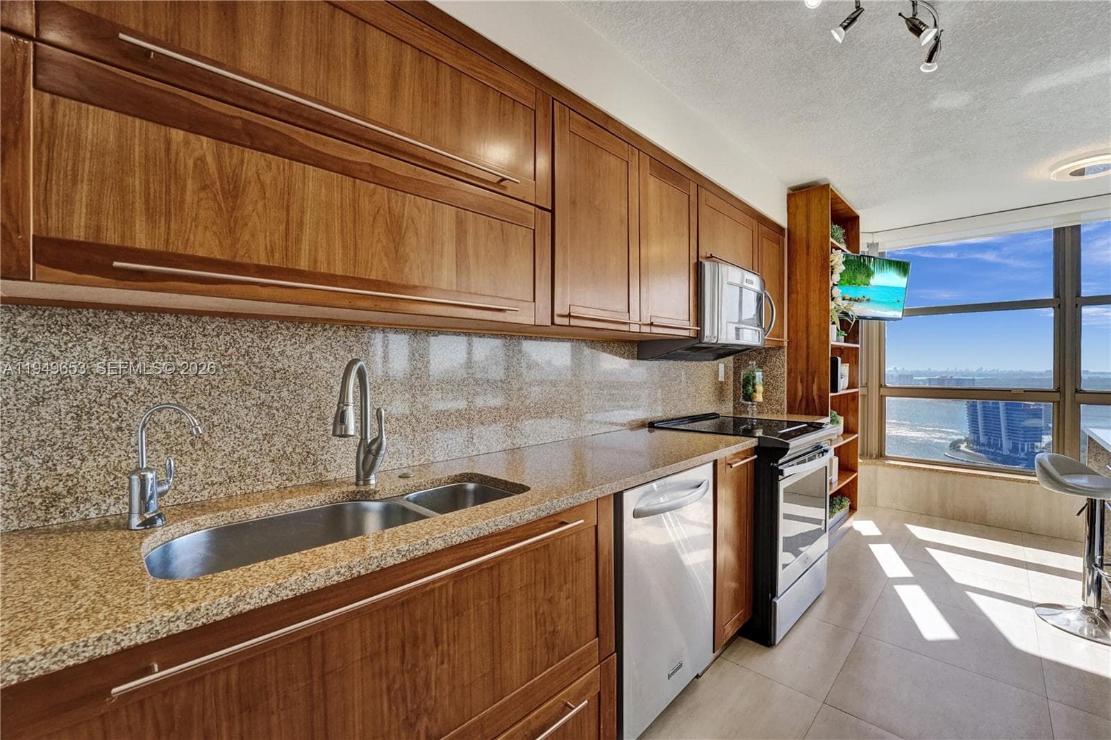 3500 Mystic Pointe Dr # 3601, Aventura FL 33180 — 36