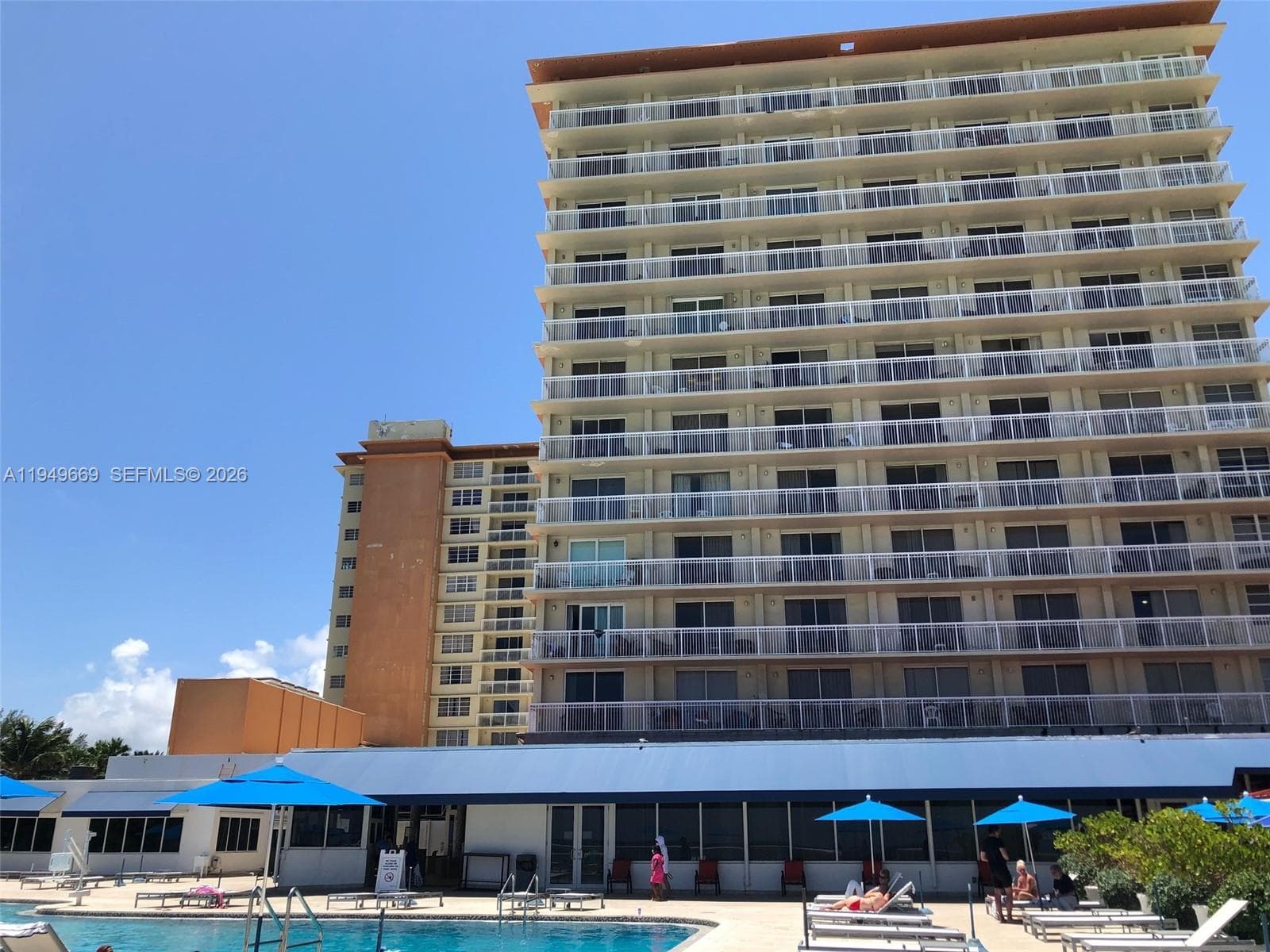 19201 Collins Ave # 823, Sunny Isles Beach FL 33160 — 27