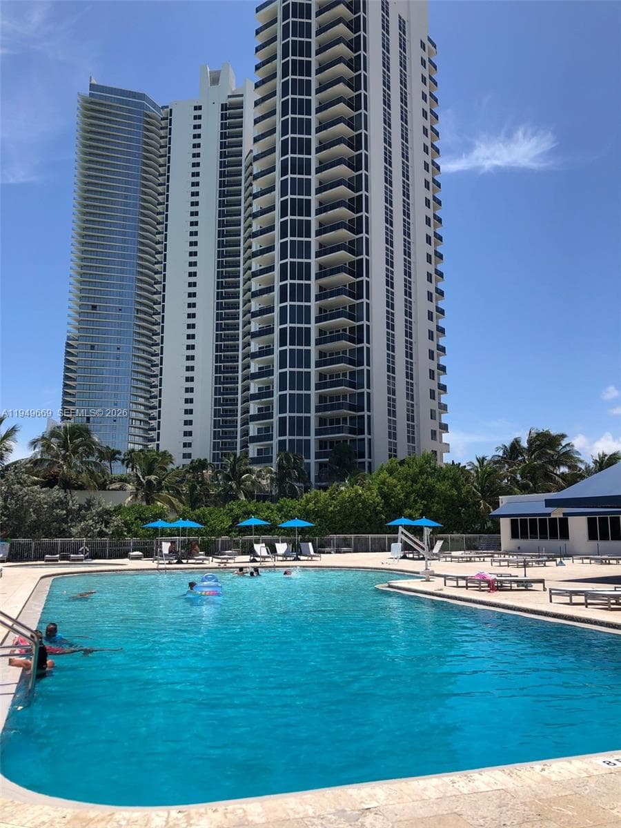 19201 Collins Ave # 823, Sunny Isles Beach FL 33160 — 7