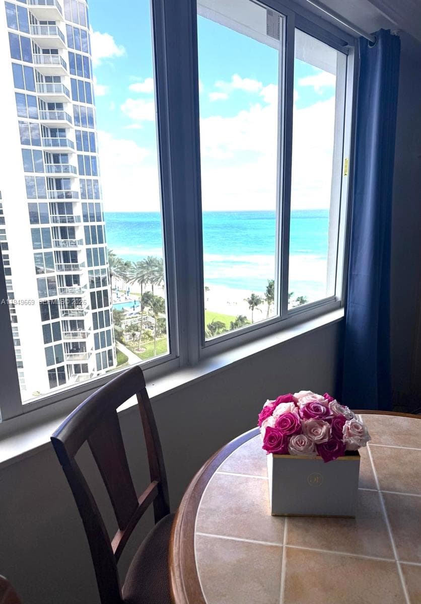 19201 Collins Ave # 823, Sunny Isles Beach FL 33160 — 28