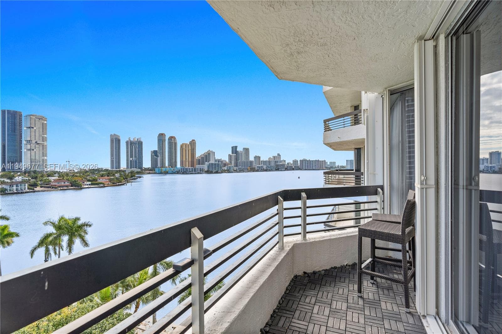 3600 Mystic Pointe Dr # 1017, Aventura FL 33180 — 2