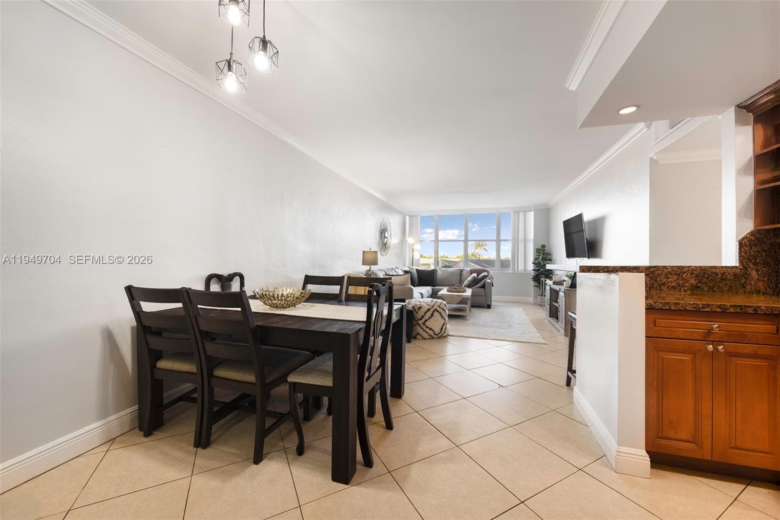 7441 Wayne Ave # 2B, Miami Beach FL 33141 — 2