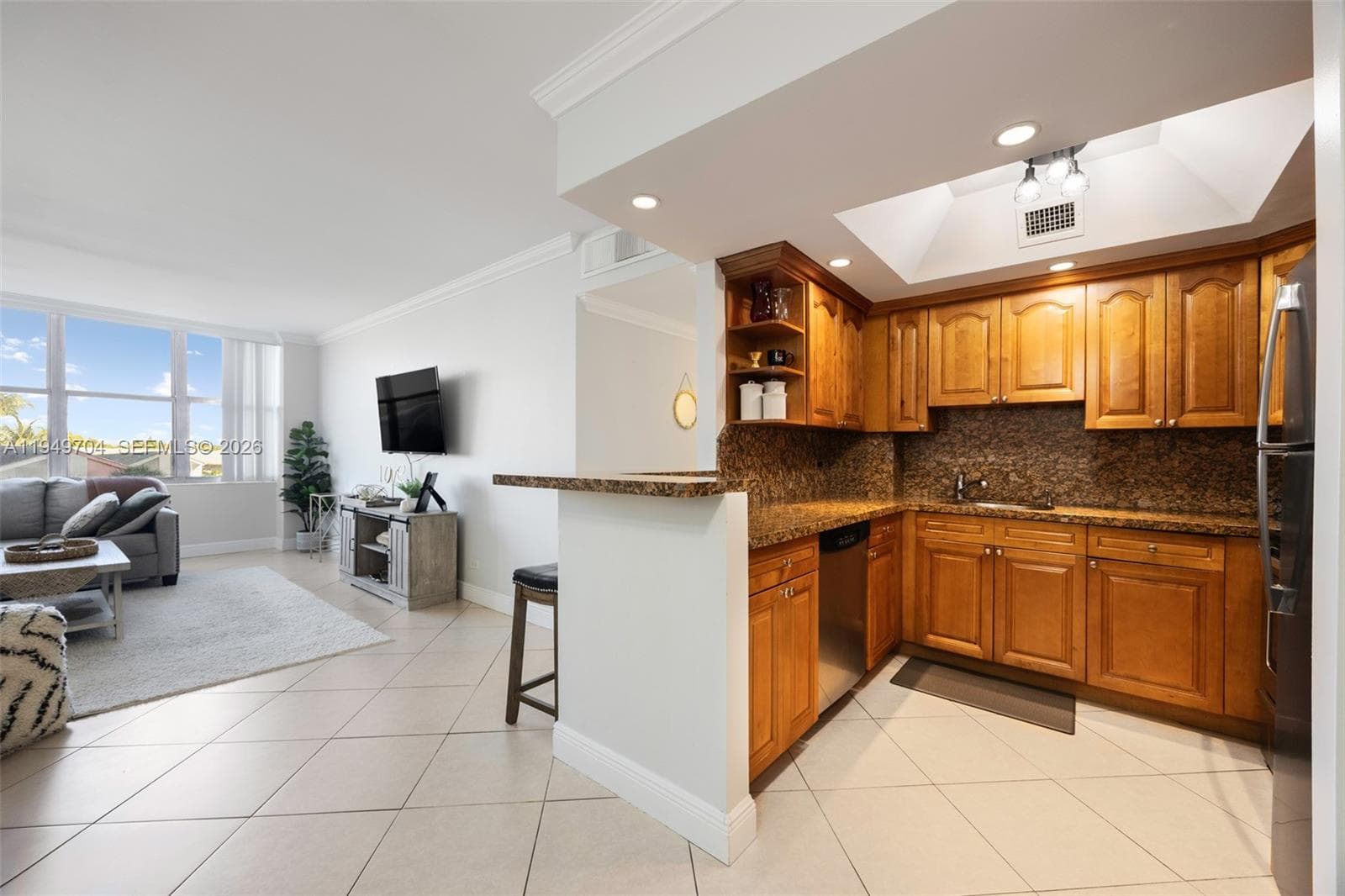 7441 Wayne Ave # 2B, Miami Beach FL 33141 — 3