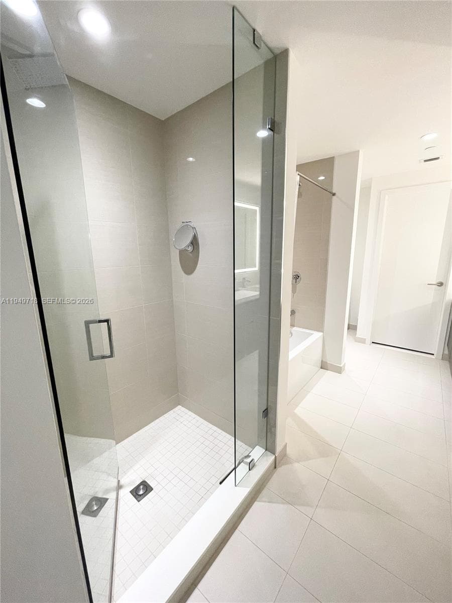 851 NE 1st Ave # 305, Miami FL 33132 — 9