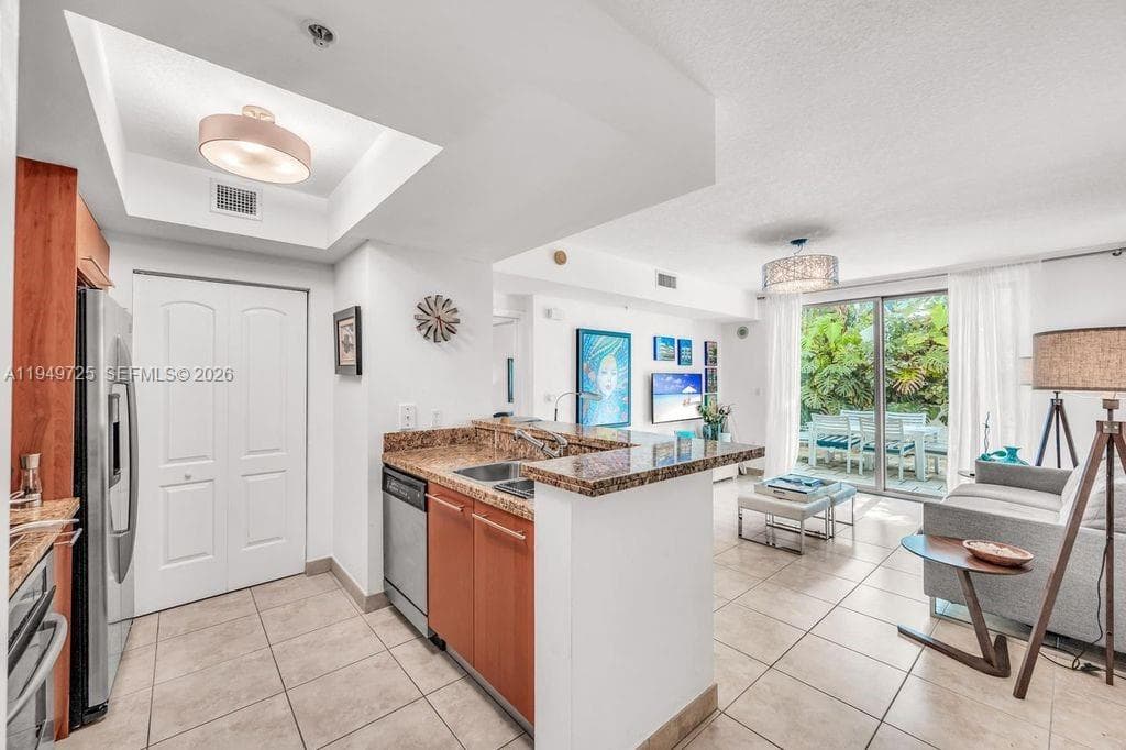 110 Washington Ave # 2310, Miami Beach FL 33139 — 6