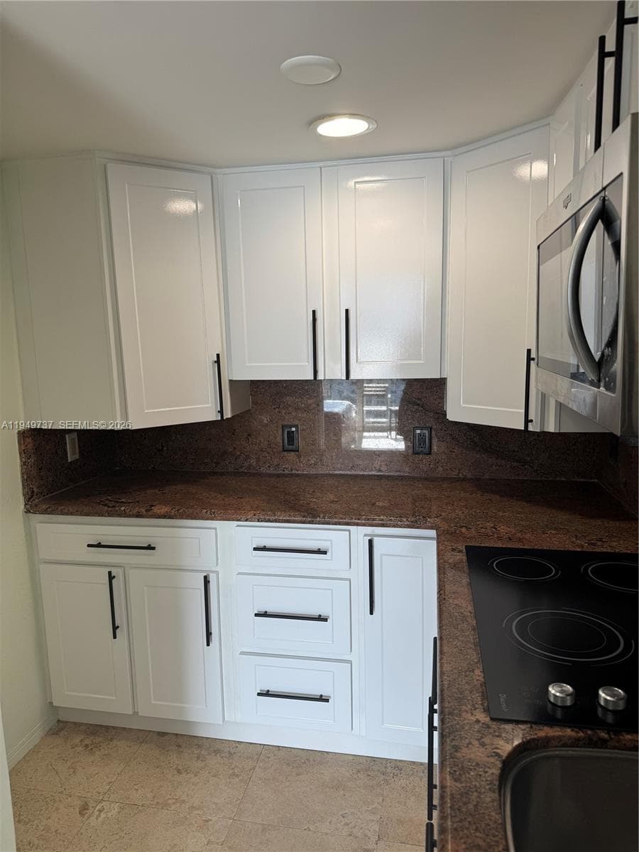 19201 Collins Ave # 831, Sunny Isles Beach FL 33160 — 6