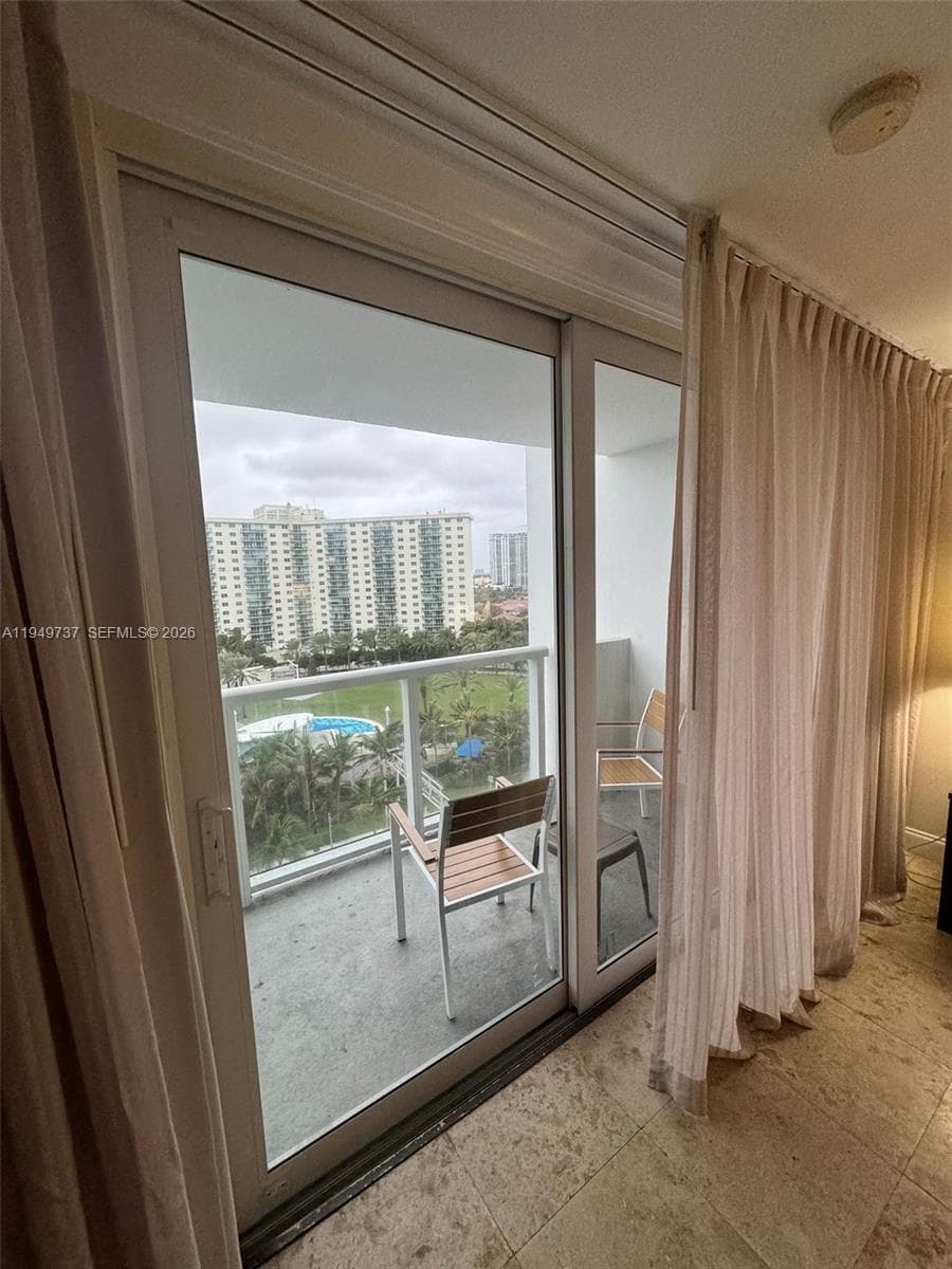 19201 Collins Ave # 831, Sunny Isles Beach FL 33160 — 1