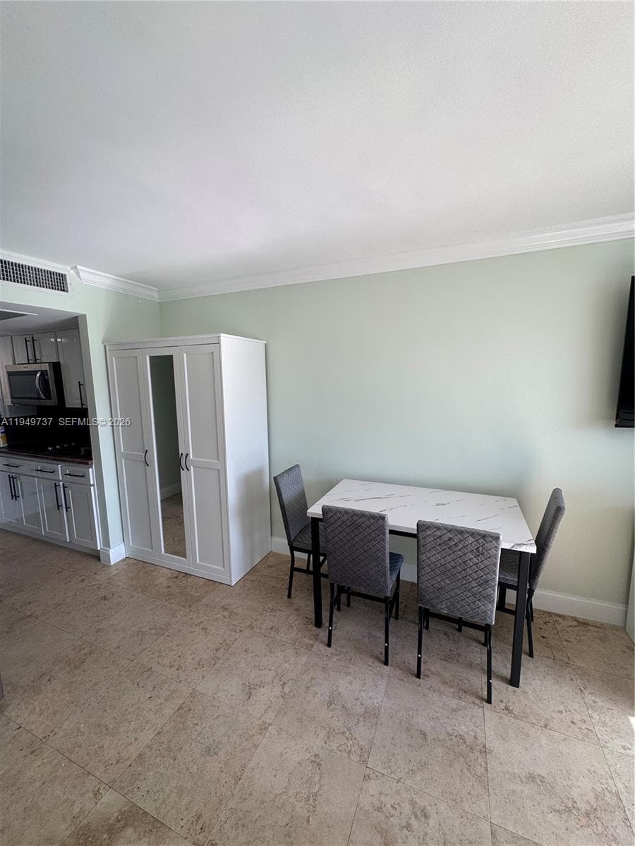 19201 Collins Ave # 831, Sunny Isles Beach FL 33160 — 9