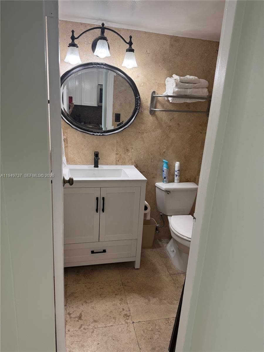 19201 Collins Ave # 831, Sunny Isles Beach FL 33160 — 10