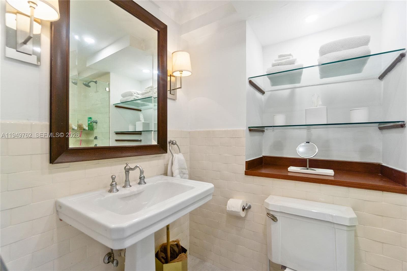 100 Lincoln Rd # 1447, Miami Beach FL 33139 — 15