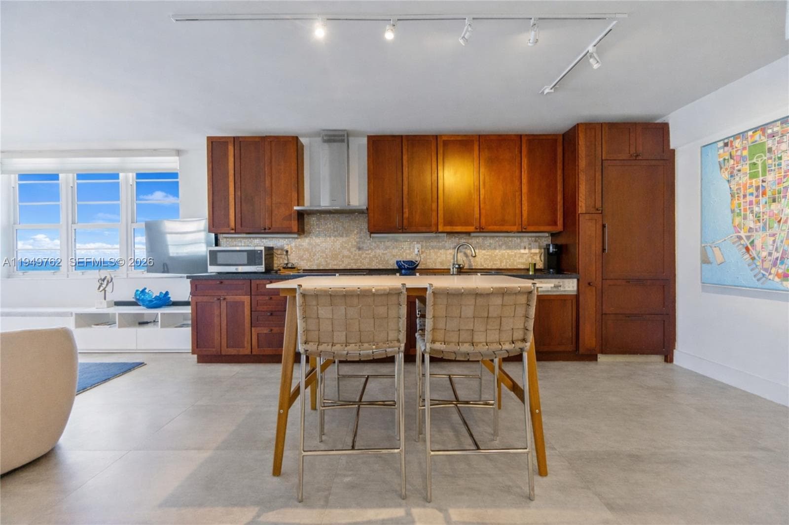 100 Lincoln Rd # 1447, Miami Beach FL 33139 — 8