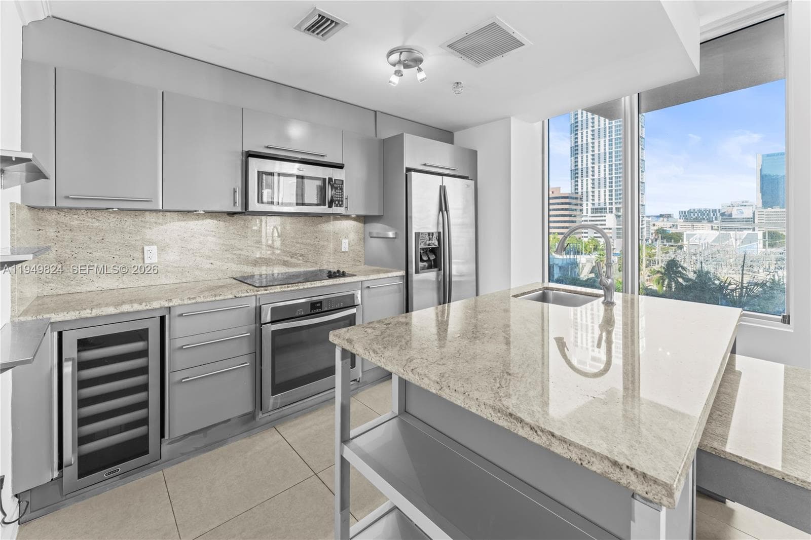 185 SW 7th St # 603, Miami FL 33130 — 10