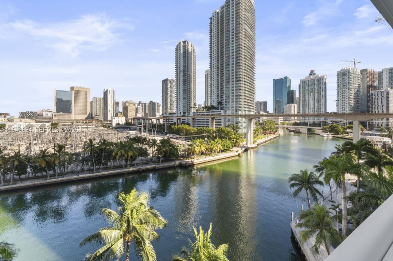185 SW 7th St # 603, Miami FL 33130 — 31