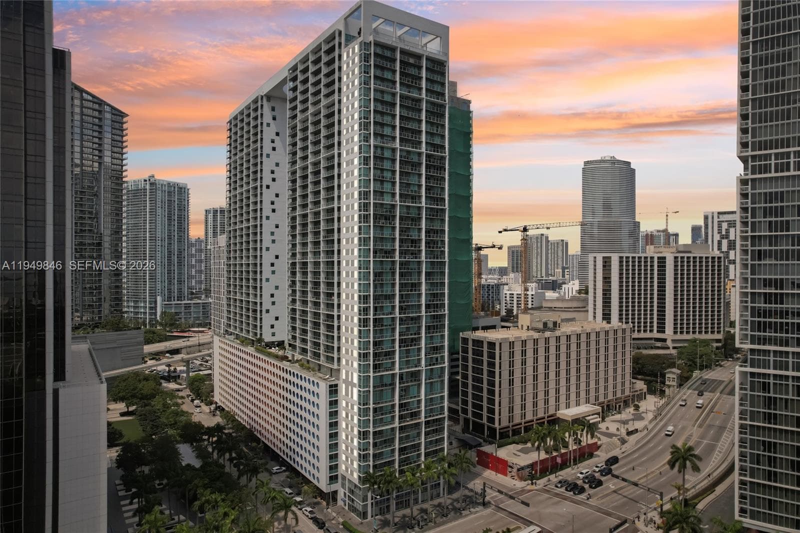 55 SE 6th St # 1608, Miami FL 33131 — 22
