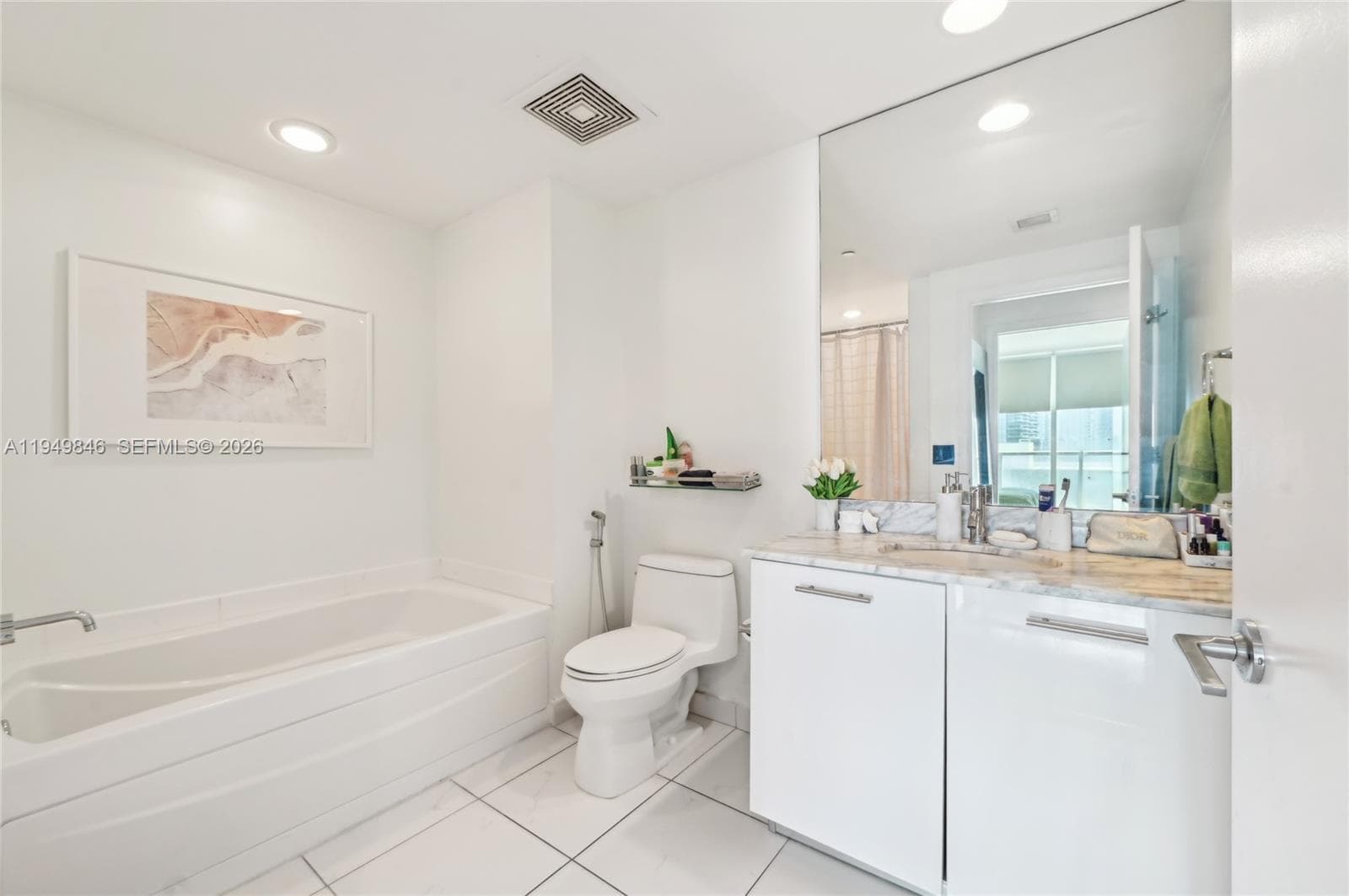 55 SE 6th St # 1608, Miami FL 33131 — 11