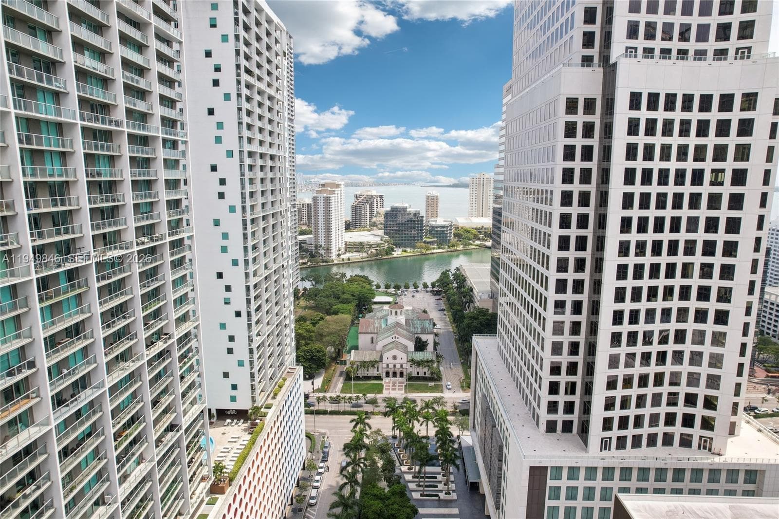55 SE 6th St # 1608, Miami FL 33131 — 21