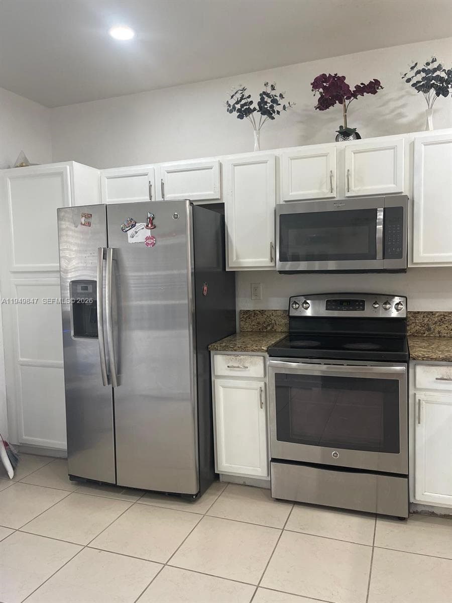 9421 SW 171st Pl, Miami FL 33196 — 3