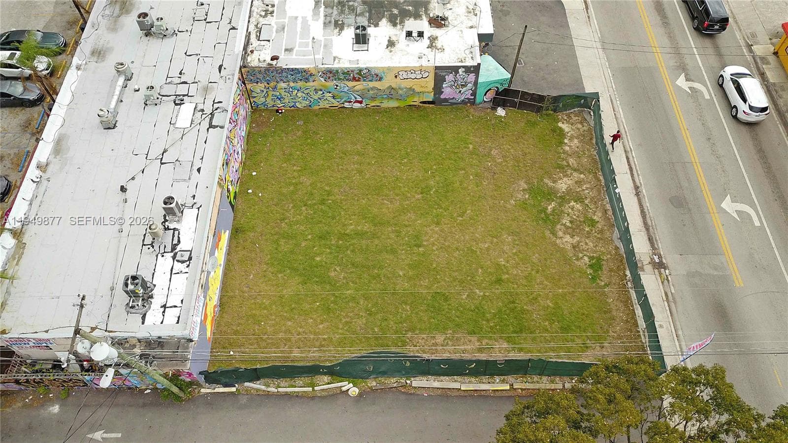 2219 NW 28th St, Miami FL 33142 — 12