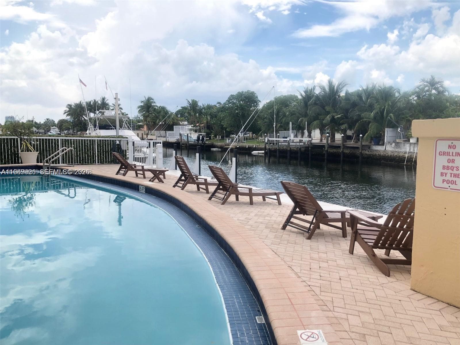 2000 NE 135th St # 606, North Miami FL 33181 — 16